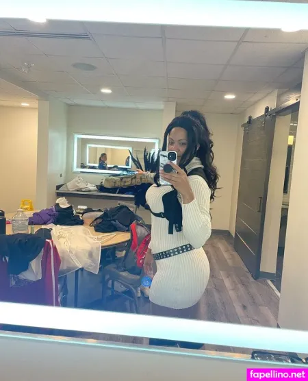 Savannah Evans OnlyFans Thumbnail #0ErlXobetA