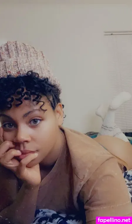 Savannah Evans OnlyFans Thumbnail #5rIlO50Anl