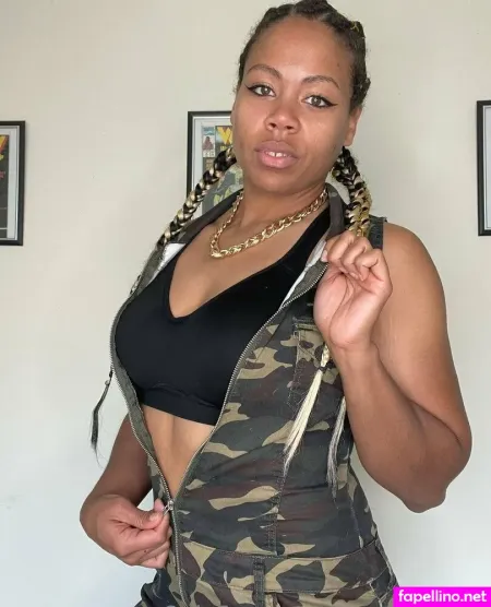 Savannah Evans OnlyFans Thumbnail #UWY9WYTW4V