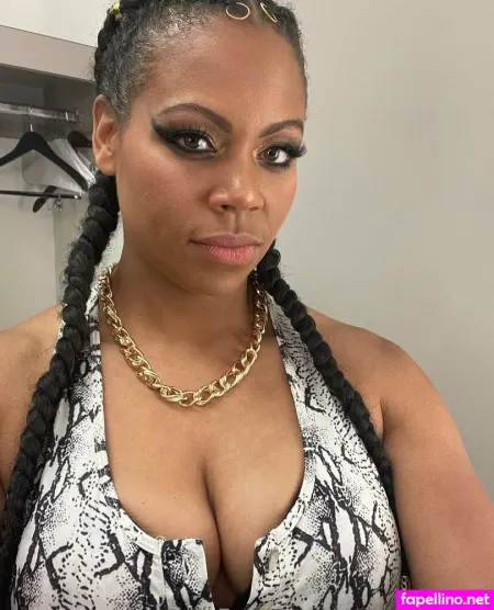 Savannah Evans OnlyFans Thumbnail #atRshdSiZC