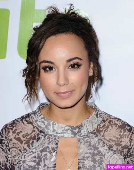 Savannah Jayde OnlyFans Thumbnail #yCpapRNGeK