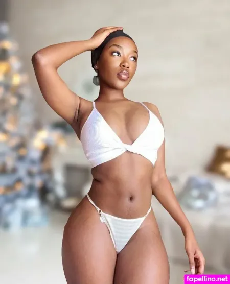 Savannah Lion OnlyFans Thumbnail #DDkFcGX9iO
