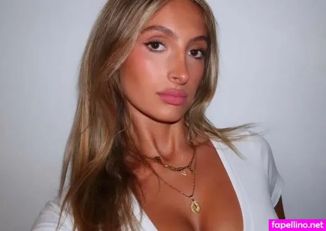 Savannah Marie OnlyFans Thumbnail #VNoMCcC7Lm