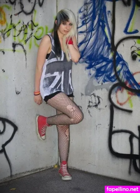 Savannah Nixon OnlyFans Thumbnail #6FWIWUnTE1