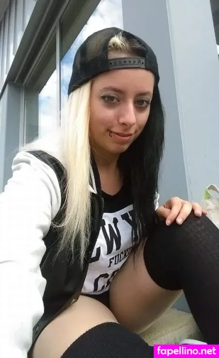 Savannah Nixon OnlyFans Thumbnail #nqK6RtW1FH