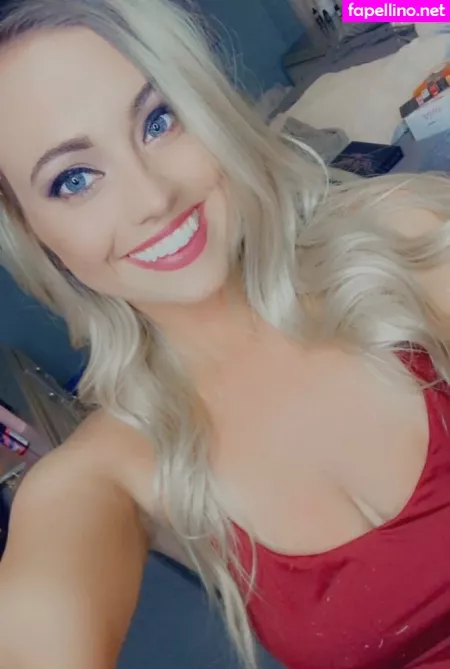 Savannah Paige OnlyFans Thumbnail #Xo4E8jCtHb