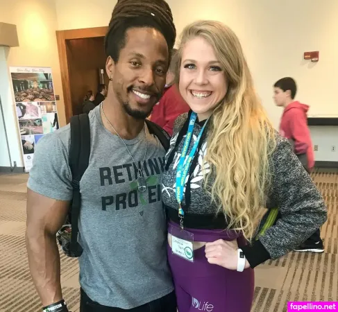 Savannah Peirce OnlyFans Thumbnail #J9hGSaMnQF