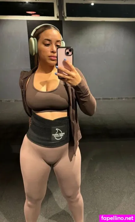 Savannah Spencer OnlyFans Thumbnail #dNckytTf5o