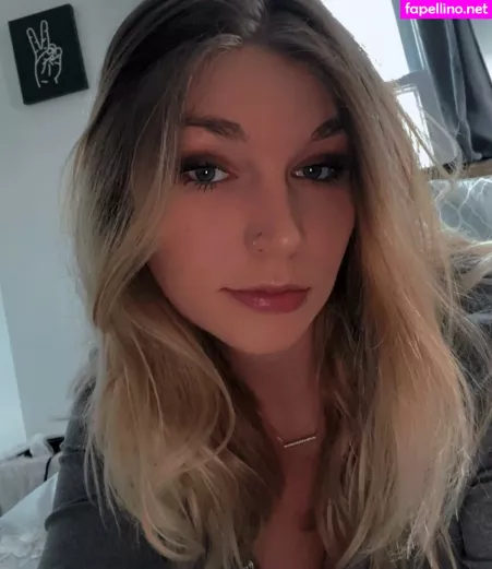 Savannahlewis OnlyFans Thumbnail #CZAeMrYxaG