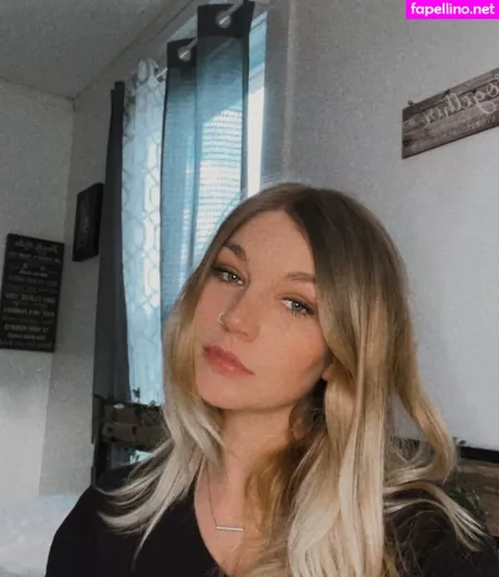 Savannahlewis OnlyFans Thumbnail #KZgKR77H05