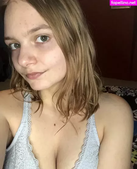 Savannahmalaby19 OnlyFans Thumbnail #0FYrmixNFI