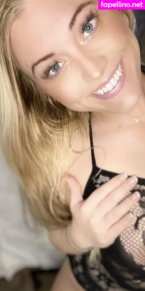 savannahpaige, savannahpaigerae Nude Leaked OnlyFans Photo #OWXxb3OsB2