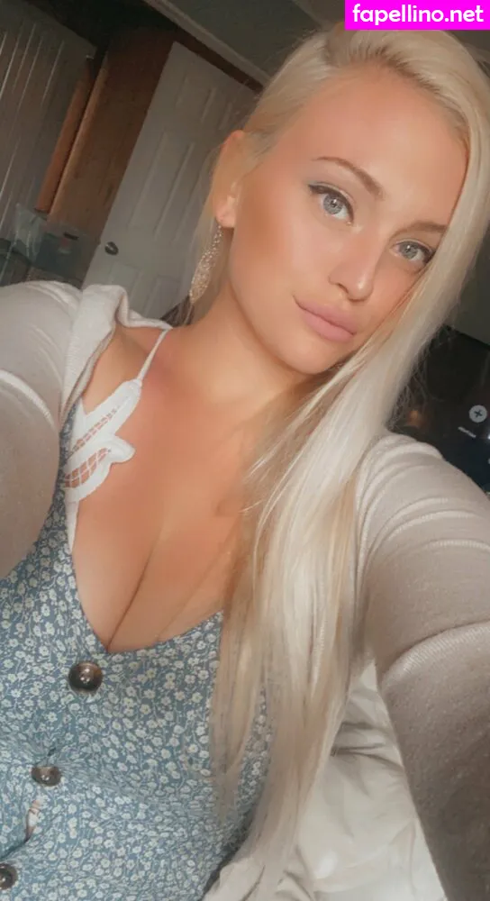 _savannahhpaige, savannahpaigevip Nude Leaked OnlyFans Photo #EP3hw5TPOT