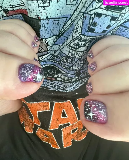 Savannahs Feet OnlyFans Thumbnail #WCOFwxOj3R