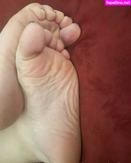 Savannahs Feet OnlyFans Thumbnail #i9spFKwMFC
