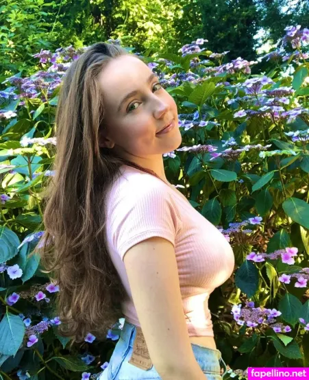 Savbloom OnlyFans Thumbnail #3yXXIuKRaz