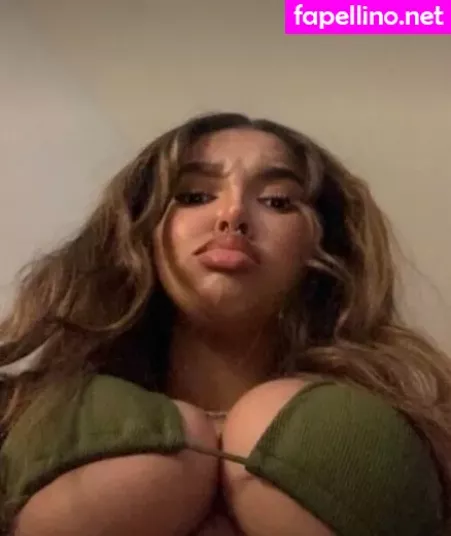 Savii OnlyFans Thumbnail #agK3aKOH57