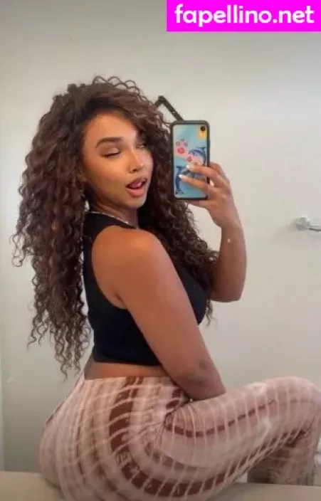 Savii OnlyFans Thumbnail #foGEnSGMc8