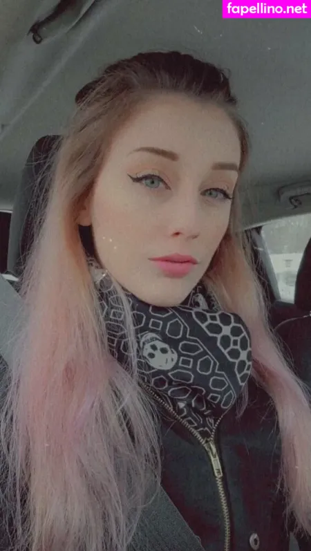 Savingmyinsanity OnlyFans Thumbnail #4D0D5bN6WL