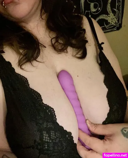 Savismiles420 OnlyFans Thumbnail #vM3OlHJP3x