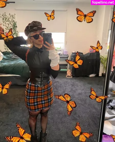 Sawina OnlyFans Thumbnail #0sENIQNpqB