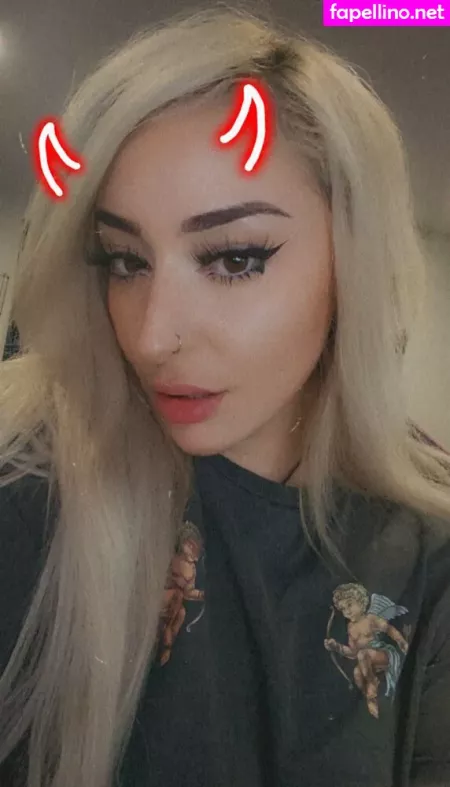 Sawina OnlyFans Thumbnail #2mOkiDwKaK