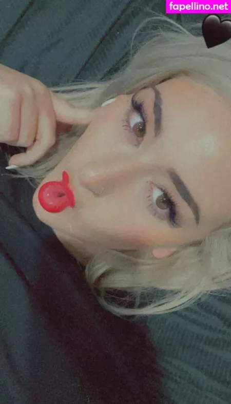 Sawina OnlyFans Thumbnail #9PT6xtAPCJ