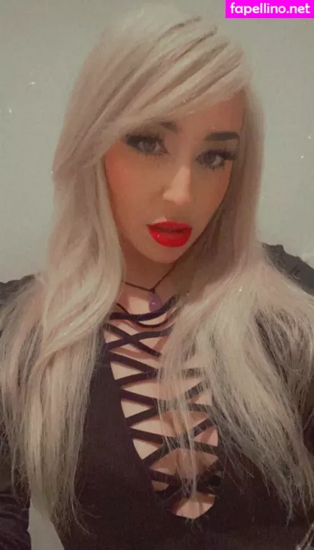 Sawina OnlyFans Thumbnail #HkxdQU7tC0