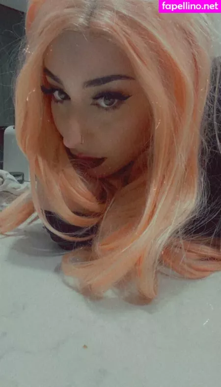 Sawina OnlyFans Thumbnail #az8pJAsqcA