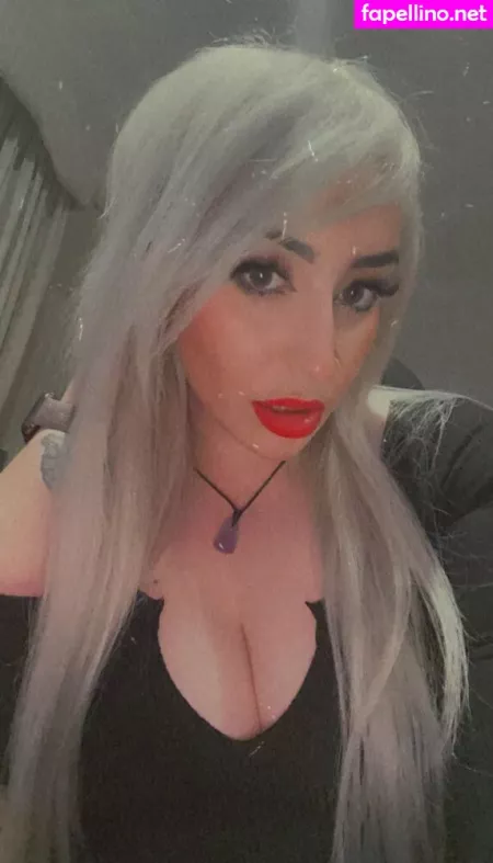 Sawina OnlyFans Thumbnail #fOamBgwfoN