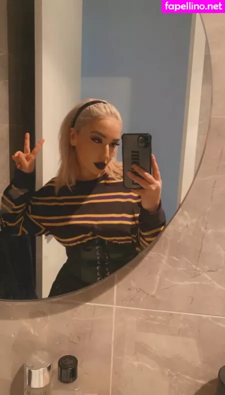 Sawina OnlyFans Thumbnail #fqfSGNZfGd