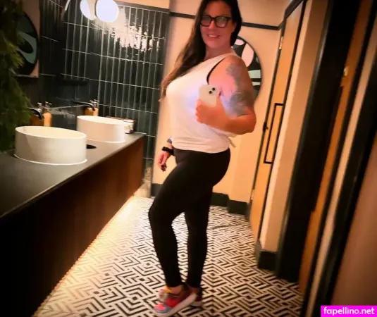 Saxa Vip OnlyFans Thumbnail #1A1AxMfHFI