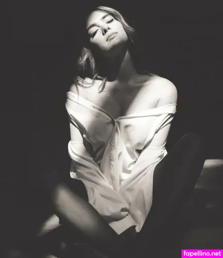 Scarlet Gruber OnlyFans Thumbnail #onzbLfGQcE