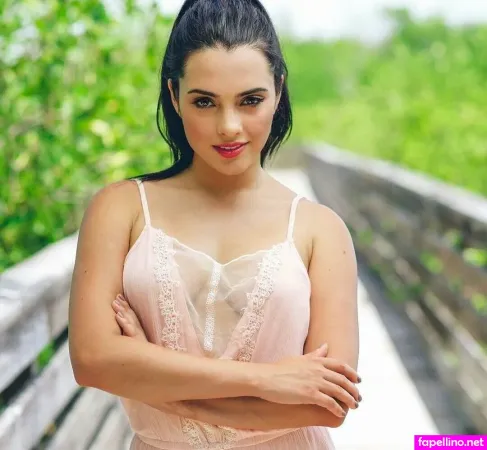 Scarlet Gruber Main Profile Photo