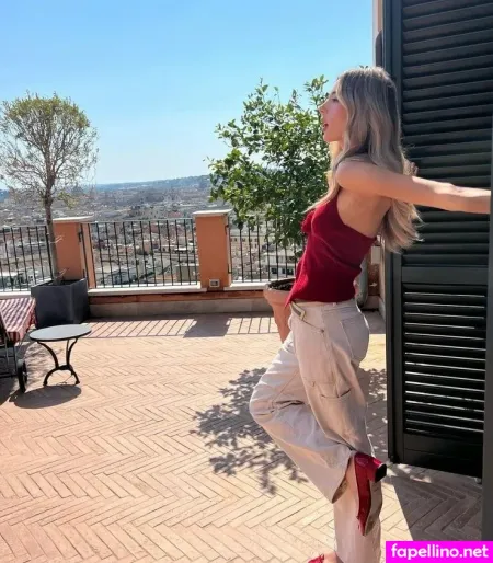 Scarlet Rose Stallone OnlyFans Thumbnail #FOEwb4DF5j