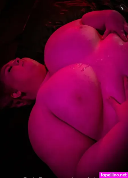 Scarlet Sagexxx OnlyFans Thumbnail #ZIHoZs7Oae