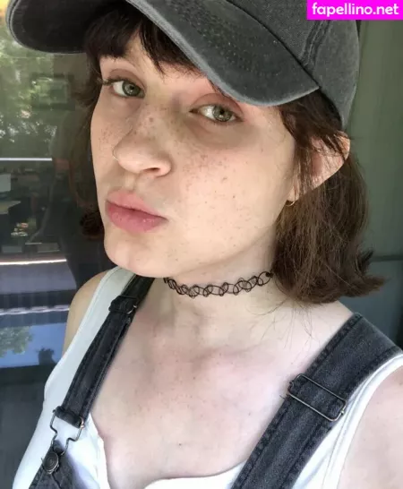 Scarlet Skeie OnlyFans Thumbnail #1oFMC6xYDM