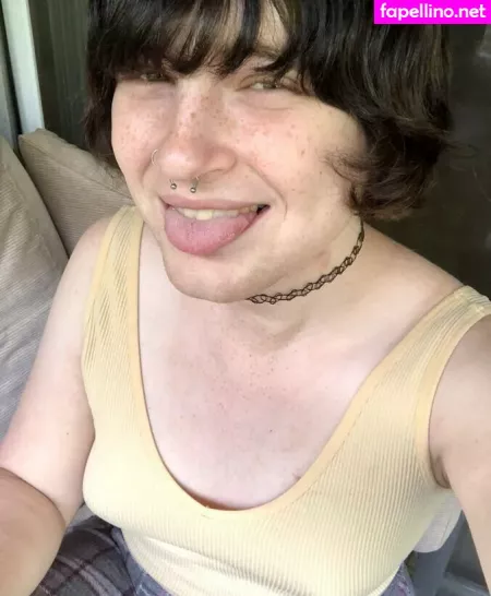 Scarlet Skeie OnlyFans Thumbnail #9ohbKlyCKY