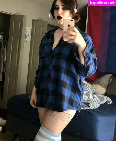 Scarlet Skeie OnlyFans Thumbnail #SYBMU72W47