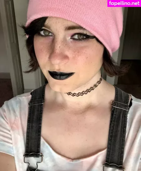 Scarlet Skeie OnlyFans Thumbnail #y9LictREHJ