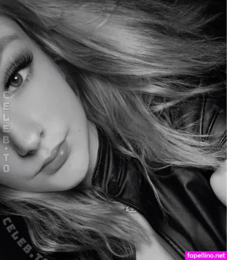 Scarlet Young OnlyFans Thumbnail #AiKQLFuiaK