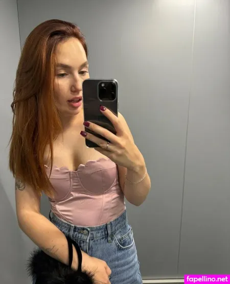 Scarletjust4u OnlyFans Thumbnail #Cb8VTZgMIC