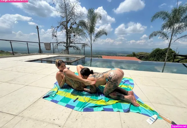 Scarletkent OnlyFans Thumbnail #Z32BKwzMI8