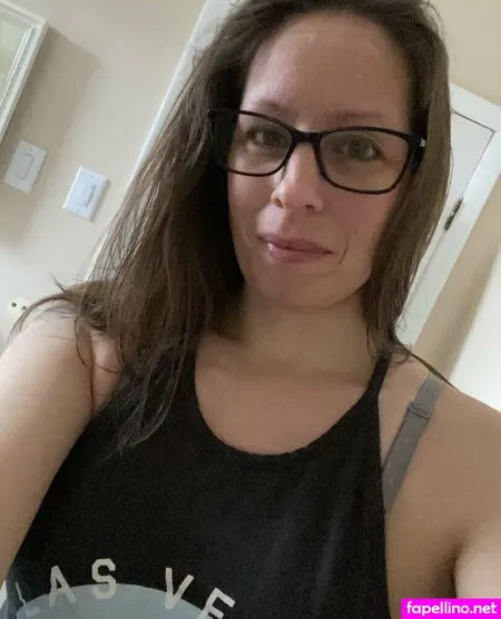 Scarletkissamee OnlyFans Thumbnail #e166tNy27B