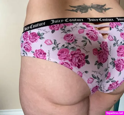 Scarletkissameevip OnlyFans Thumbnail #Va1NgFWiVP