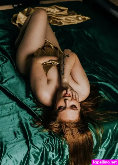 Scarletparamour OnlyFans Thumbnail #E9rqB6ruNp