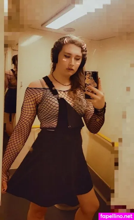 Scarletquartz OnlyFans Thumbnail #YUwzqSbL0X