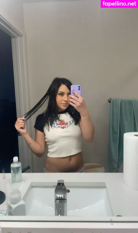 Scarletss Rose OnlyFans Thumbnail #Y4IjLctG4G