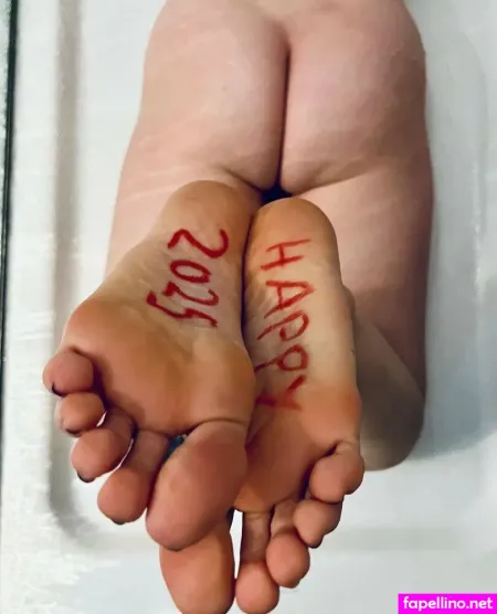 Scarletstootsies OnlyFans Thumbnail #EeYEEhktPQ