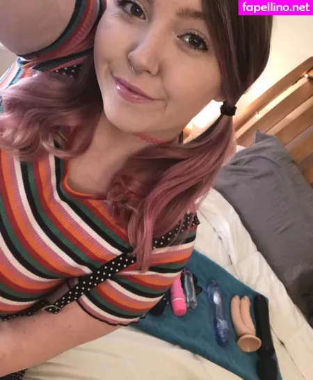 Scarlett 666 OnlyFans Thumbnail #t5c15U1IPi